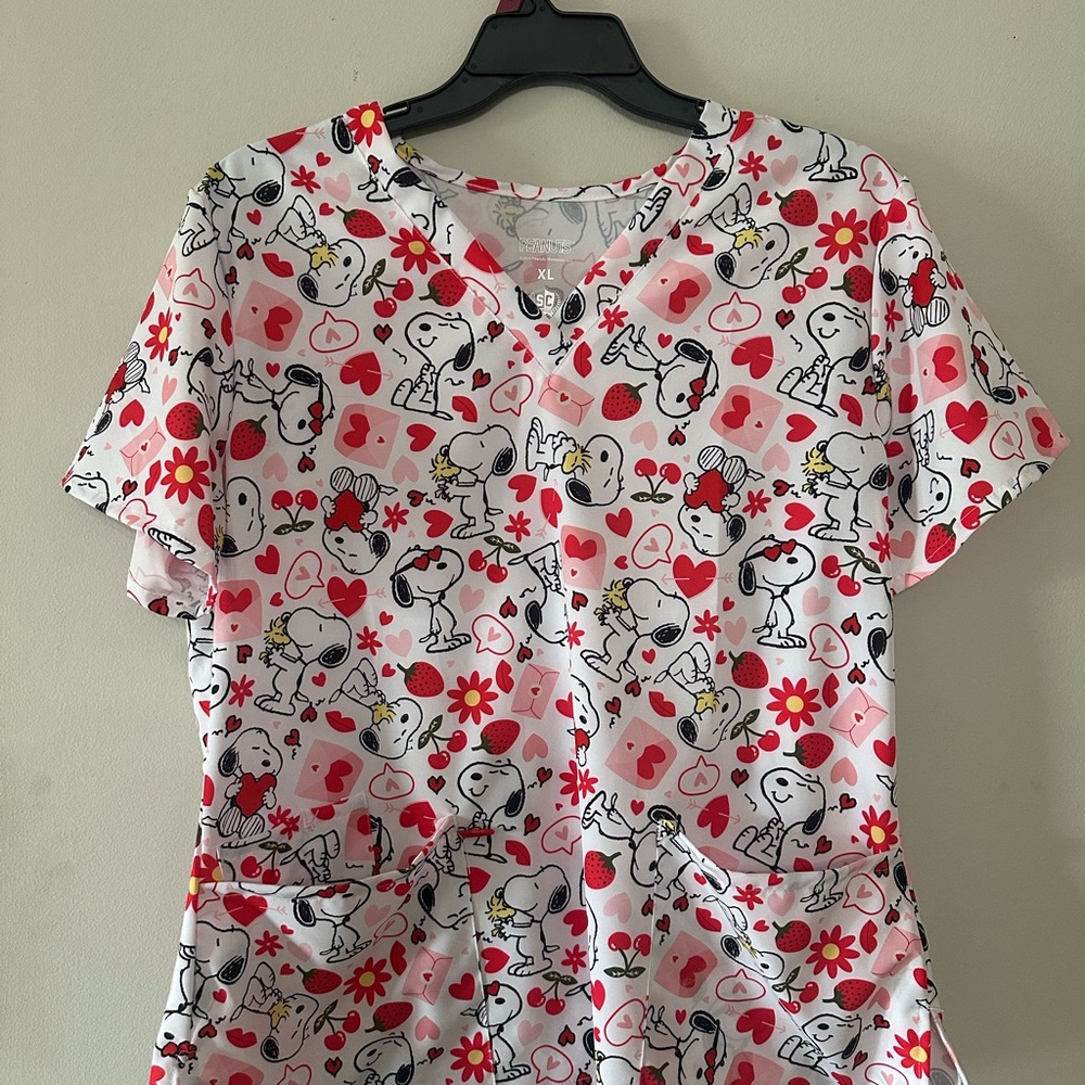 Peanuts Snoopy and Woodstock Red and Black Top